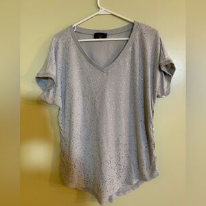V-Neck Sparkle Tee in Light Gray